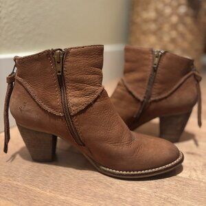 STEVEN leather ankle boots size 6.5